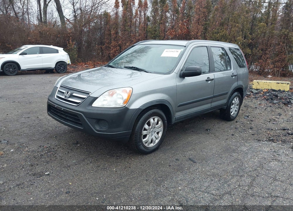 2005 HONDA CR-V LX VIN: JHLRD78515C042108