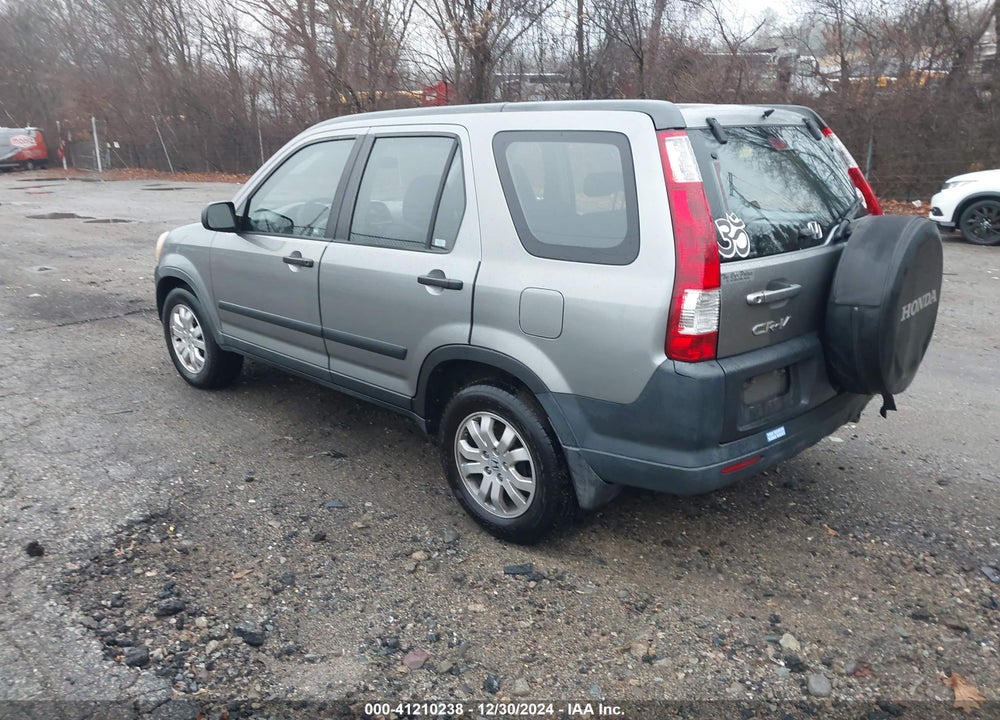2005 HONDA CR-V LX VIN: JHLRD78515C042108