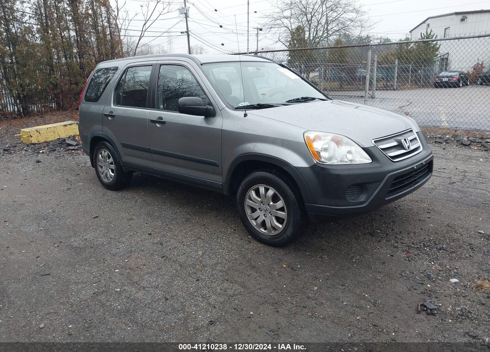 2005 HONDA CR-V LX VIN: JHLRD78515C042108