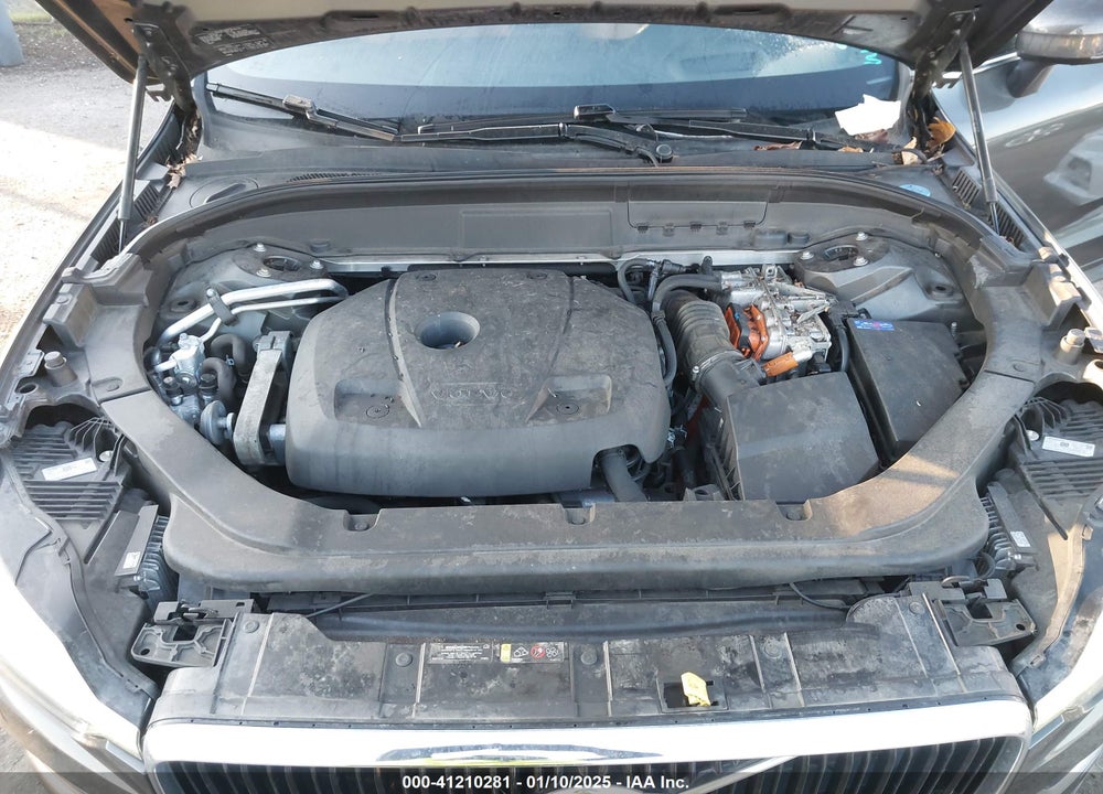 2018 VOLVO XC60 HYBRID VIN: YV4BR0DK9J1093751