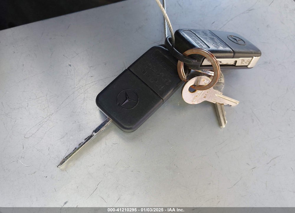 2000 MERCEDES-BENZ ML 430 VIN: 4JGAB72E1YA173768