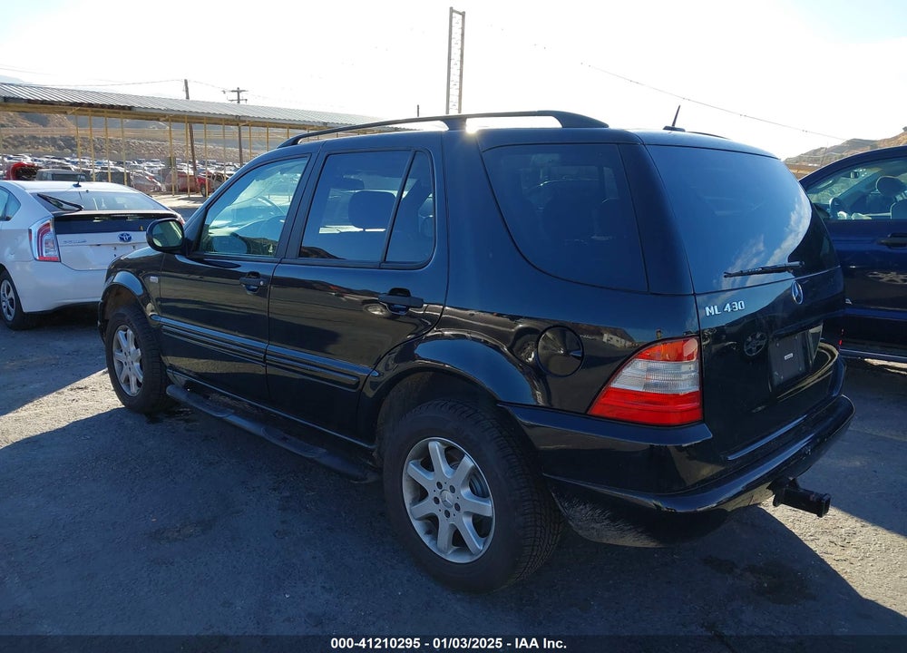 2000 MERCEDES-BENZ ML 430 VIN: 4JGAB72E1YA173768