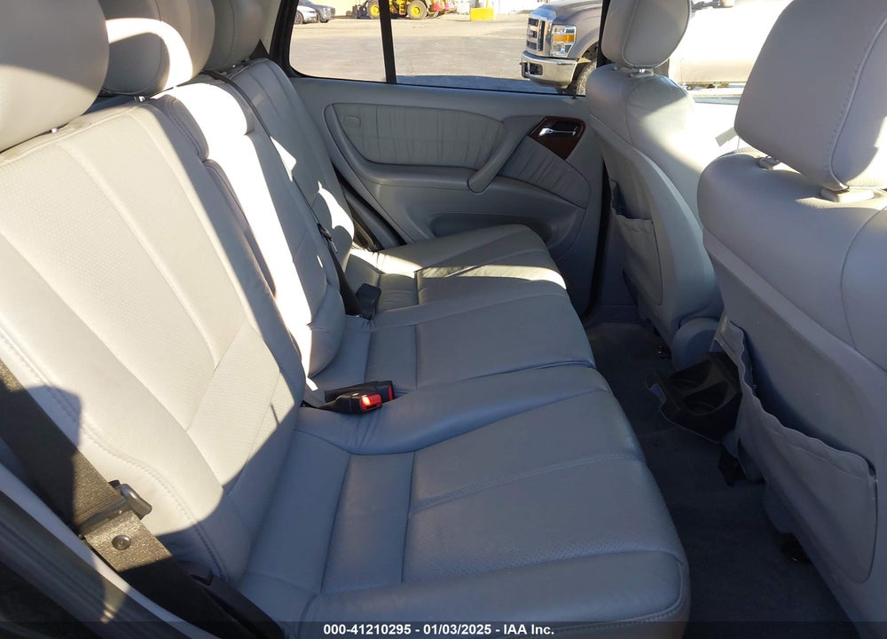 2000 MERCEDES-BENZ ML 430 VIN: 4JGAB72E1YA173768