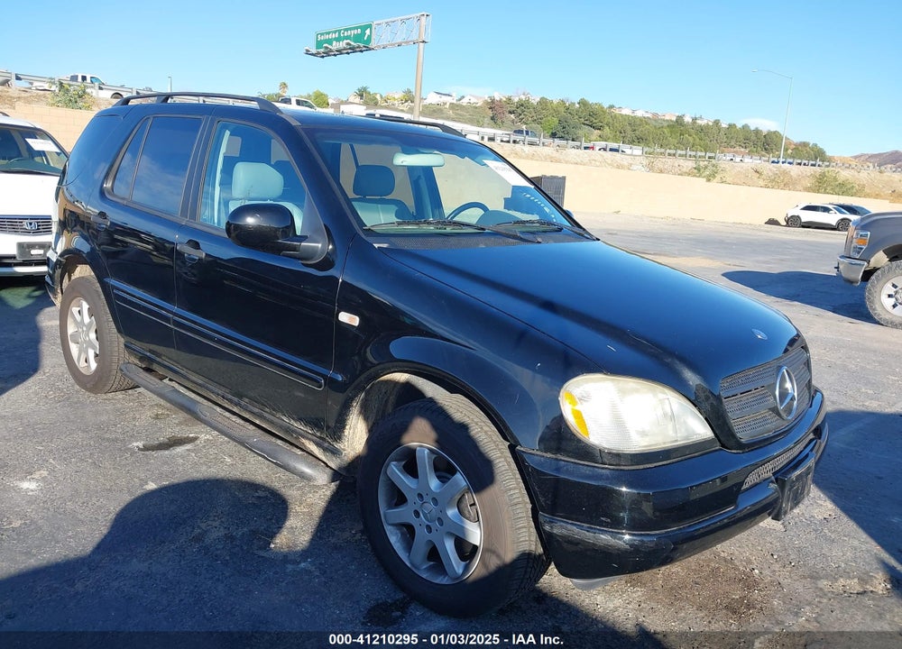2000 MERCEDES-BENZ ML 430 VIN: 4JGAB72E1YA173768