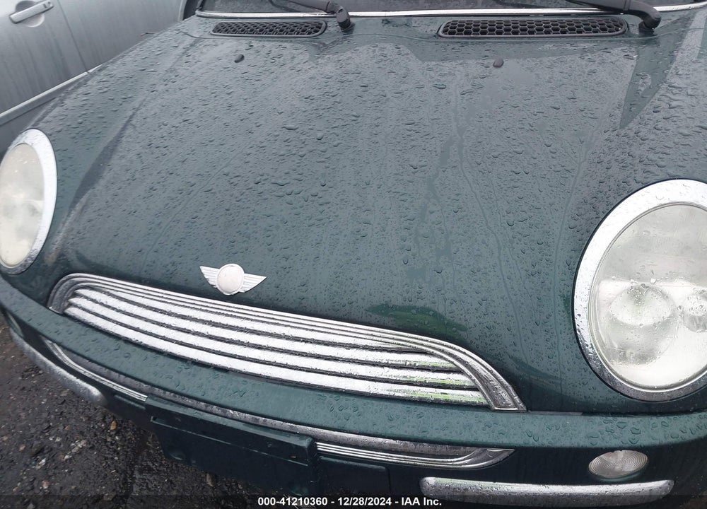 2002 MINI COOPER VIN: WMWRC33402TC34025