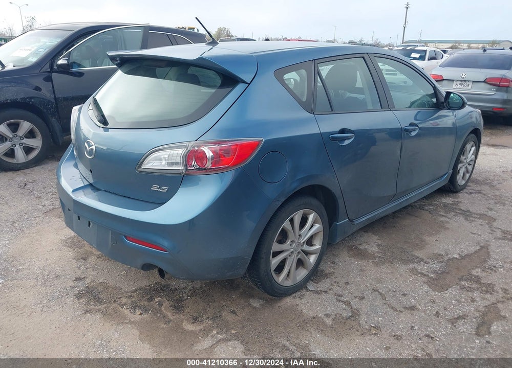 2011 MAZDA 3 S SPORT VIN: JM1BL1K62B1392452