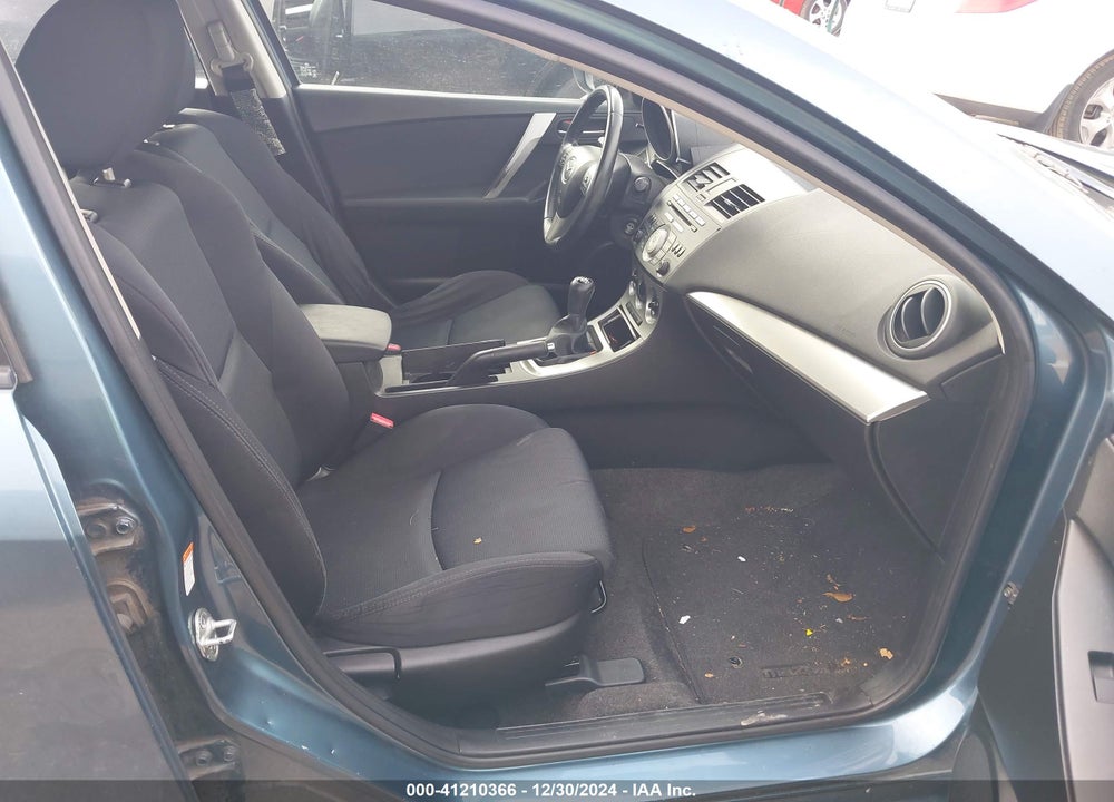 2011 MAZDA 3 S SPORT VIN: JM1BL1K62B1392452