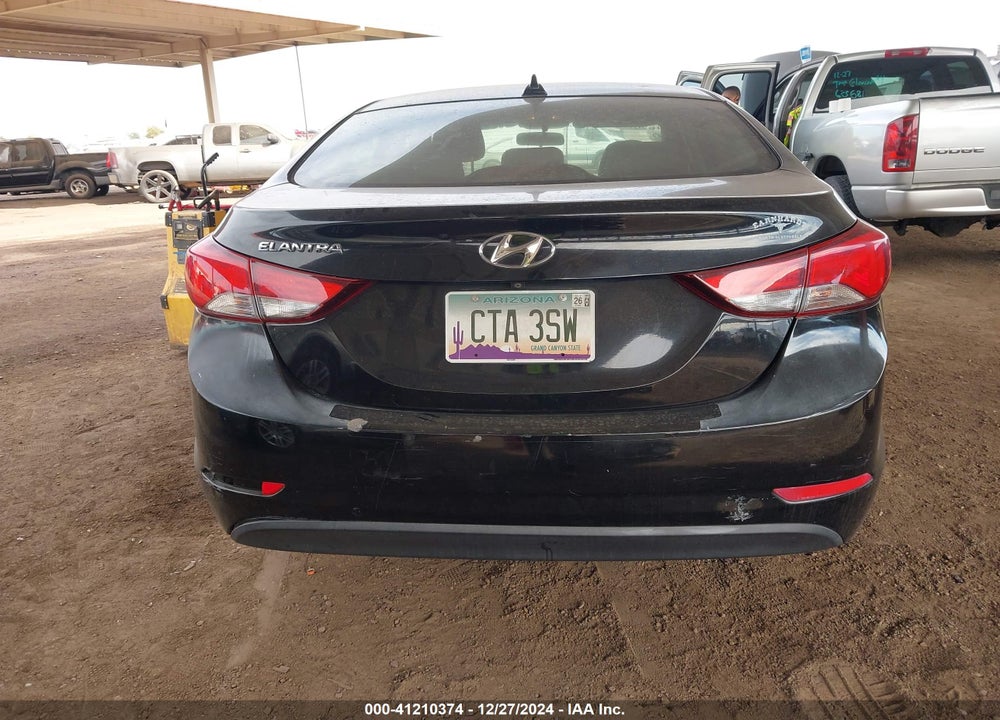2016 HYUNDAI ELANTRA VIN: KMHDH4AE7GU541945