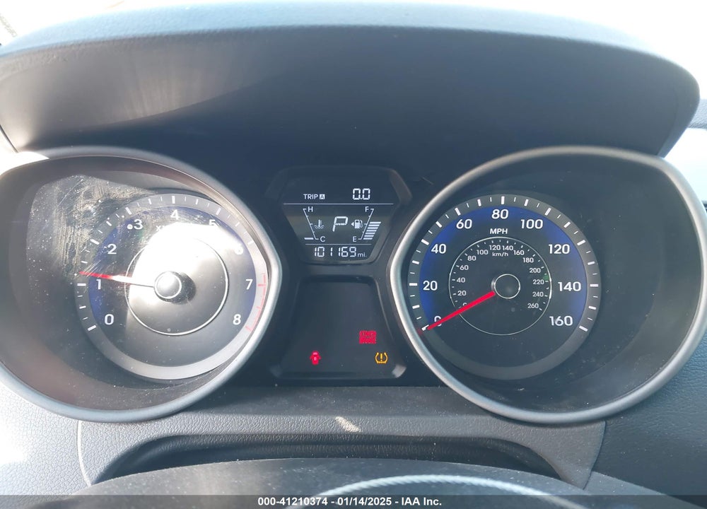 2016 HYUNDAI ELANTRA VIN: KMHDH4AE7GU541945