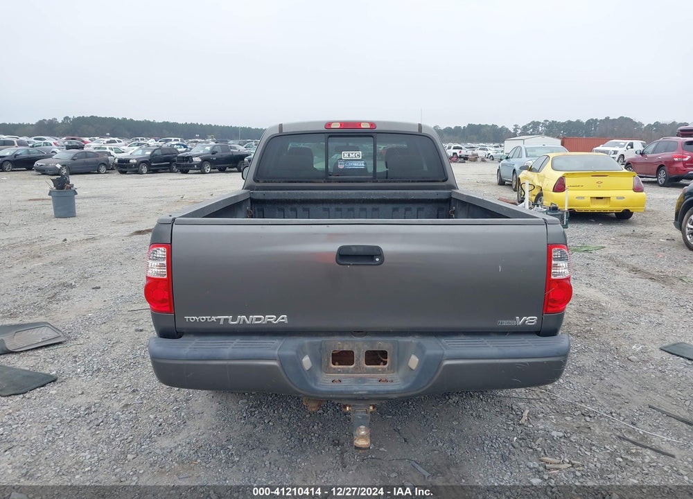 2005 TOYOTA TUNDRA LTD V8 VIN: 5TBRT38135S457430