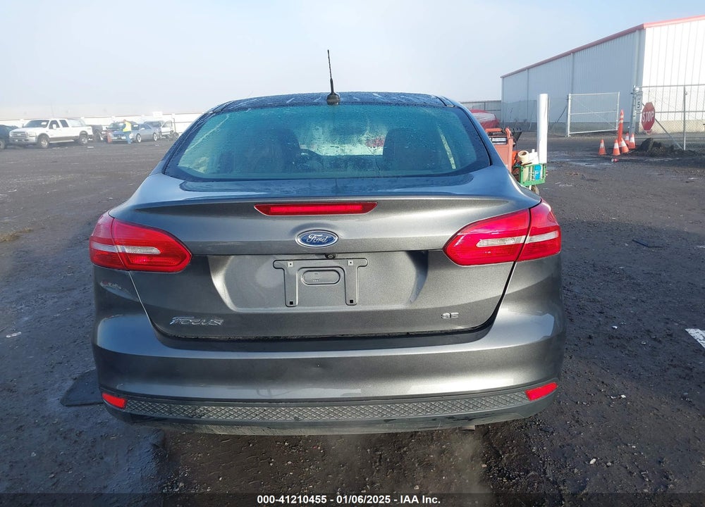 2016 FORD FOCUS VIN: 1FADP3F27GL365989