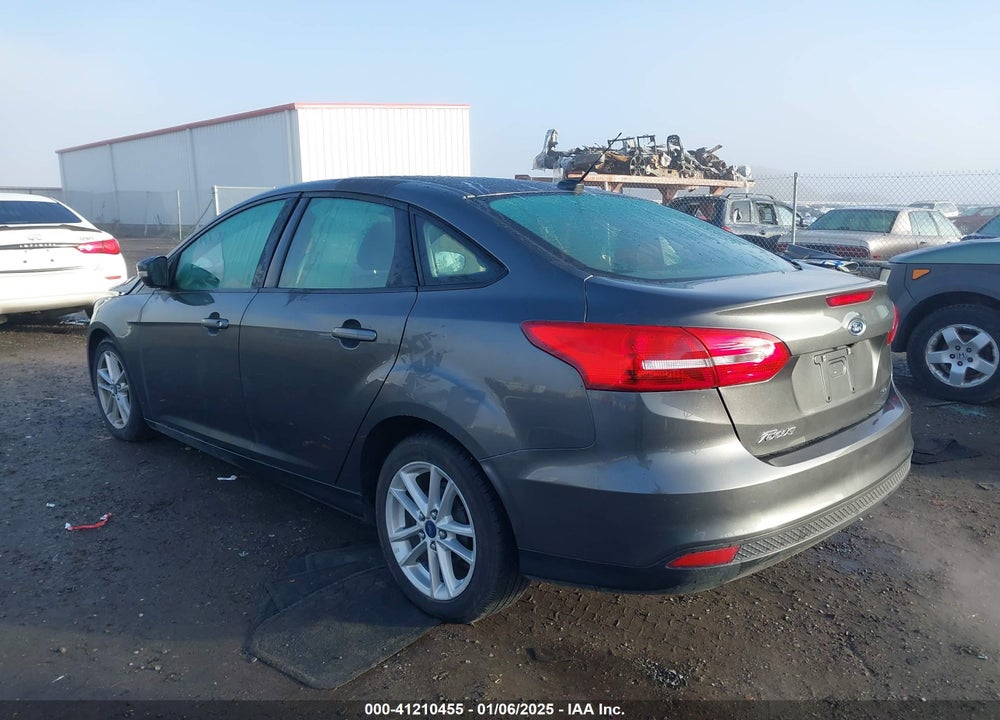 2016 FORD FOCUS VIN: 1FADP3F27GL365989