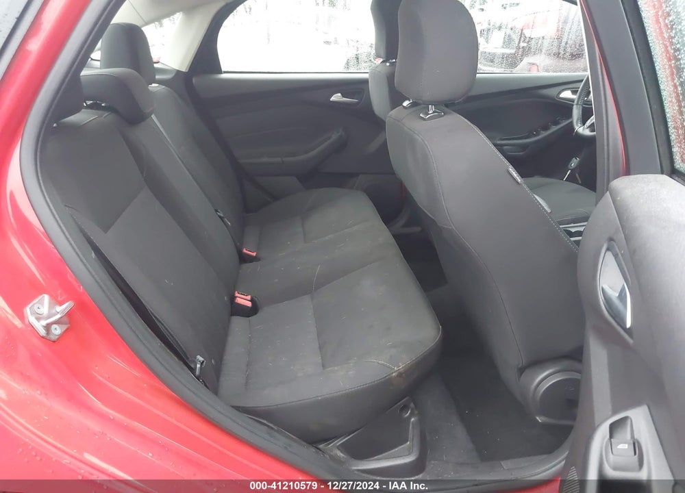 2016 FORD FOCUS SE VIN: 1FADP3F22GL406075