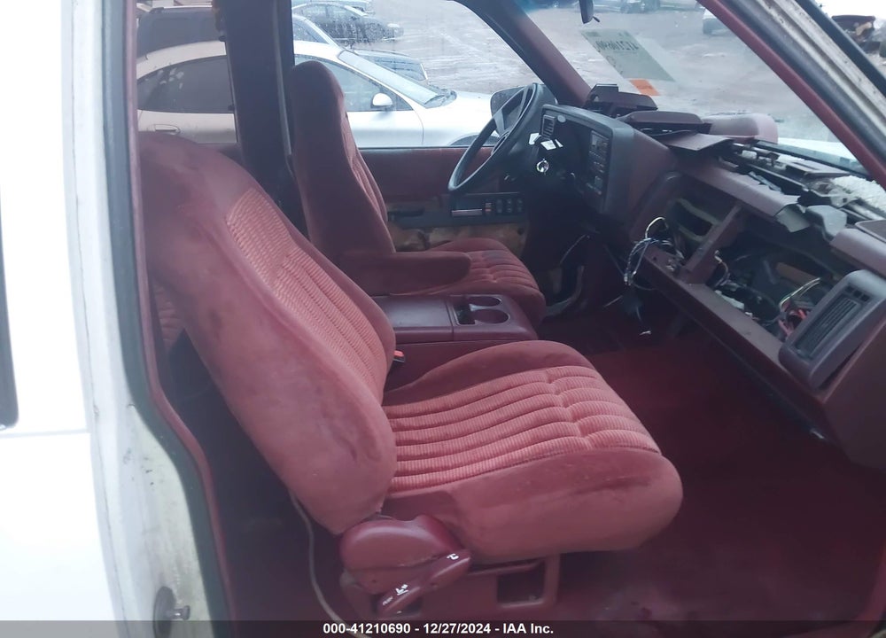 1992 CHEVROLET GMT-400 C1500 VIN: 2GCEC19K3N1193327