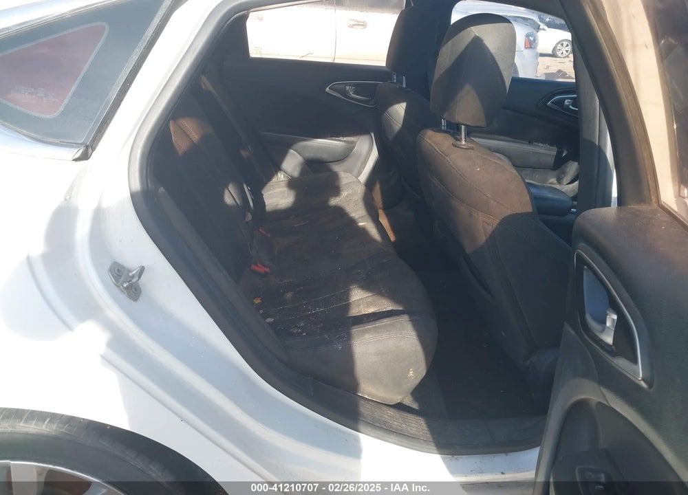 2016 CHRYSLER 200 VIN: 1C3CCCAB6GN103687