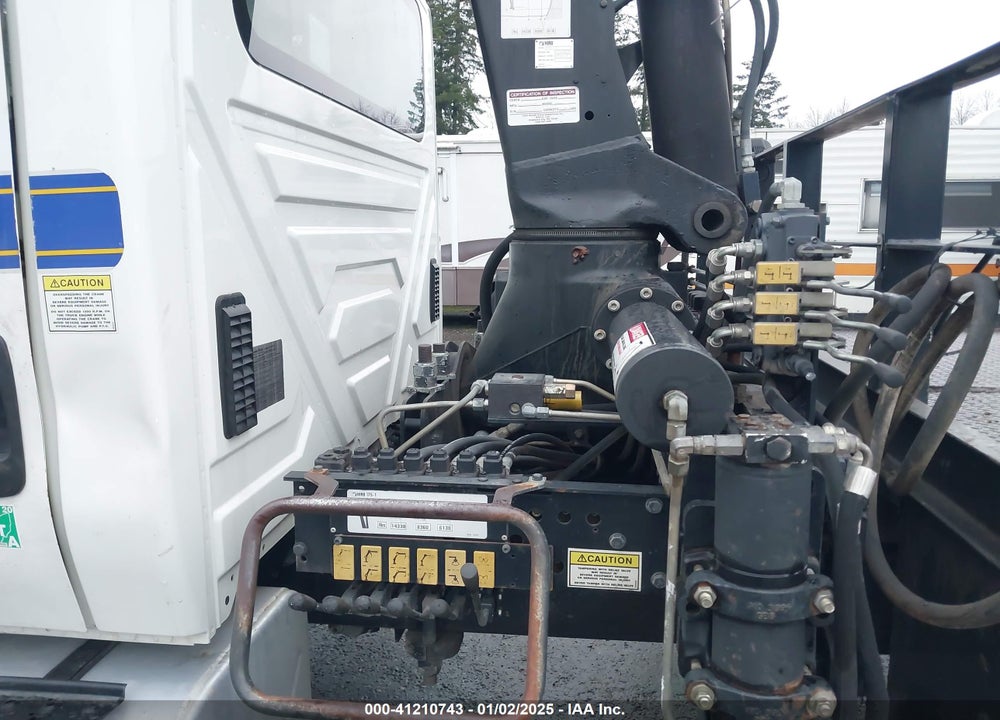 2008 INTERNATIONAL 4000 4300 VIN: 1HTMMAANX8H579391