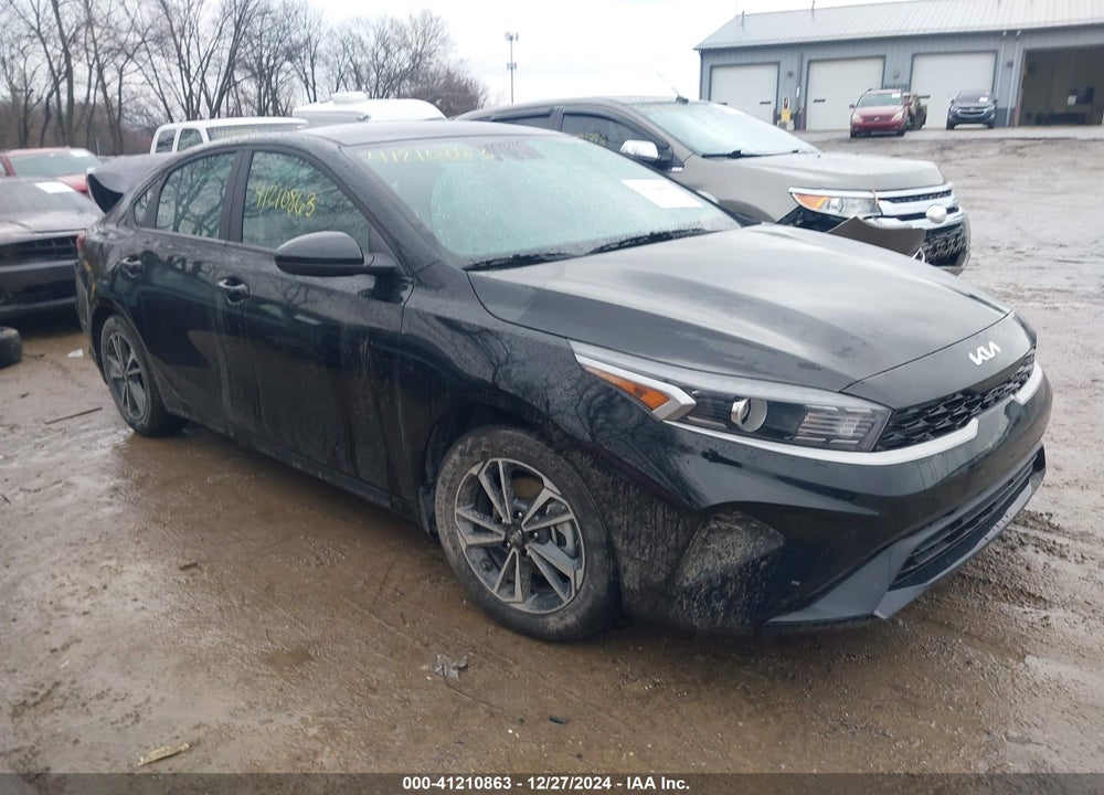 2024 KIA FORTE LXS VIN: 3KPF24AD5RE783981