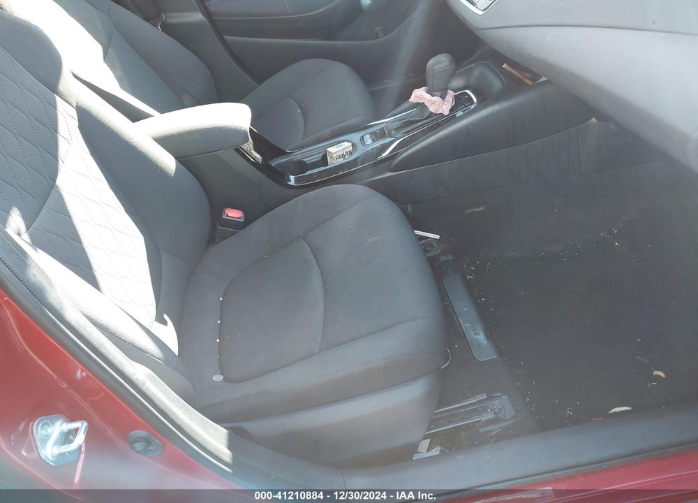 2020 TOYOTA COROLLA LE VIN: JTDEPRAE7LJ113670
