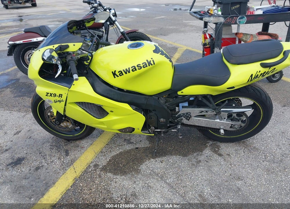 1998 KAWASAKI ZX900 C VIN: JKAZX2C18WA003647
