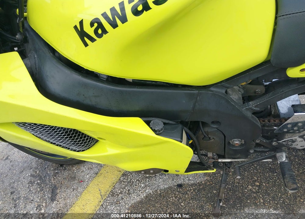 1998 KAWASAKI ZX900 C VIN: JKAZX2C18WA003647