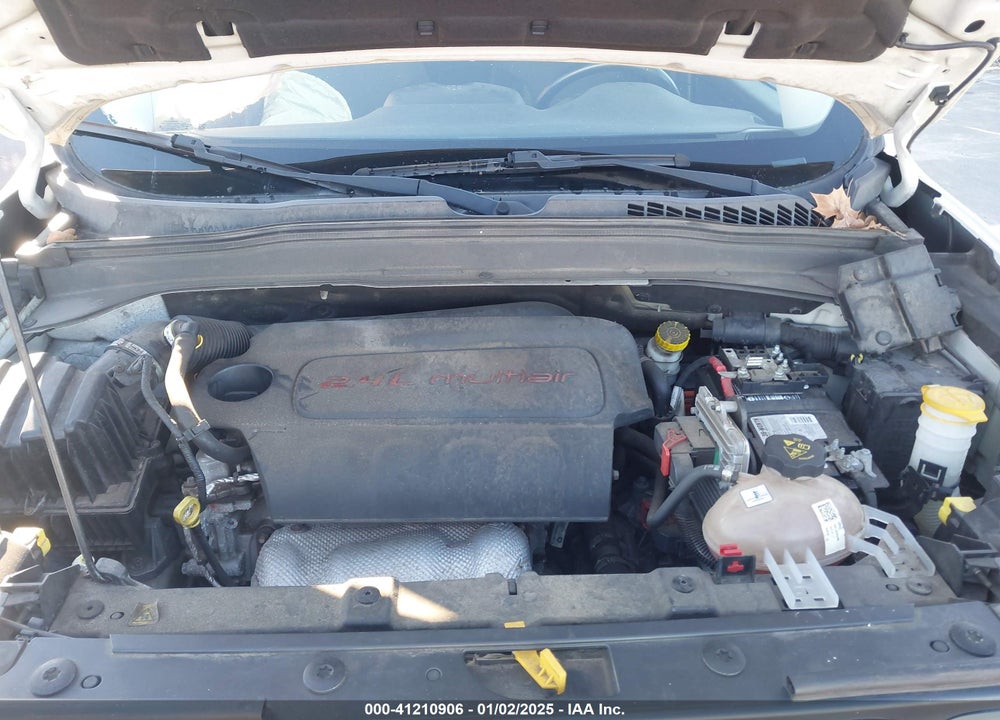 2015 JEEP RENEGADE LATITUDE VIN: ZACCJABT0FPB45114