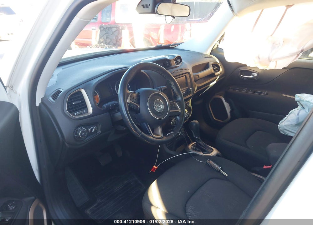2015 JEEP RENEGADE LATITUDE VIN: ZACCJABT0FPB45114