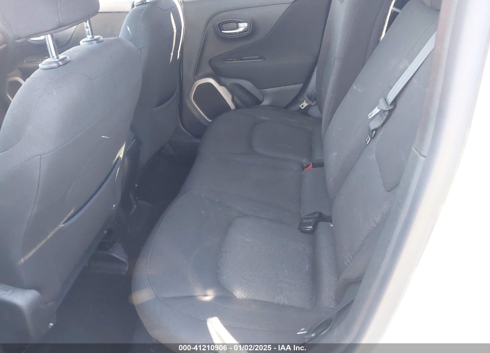 2015 JEEP RENEGADE LATITUDE VIN: ZACCJABT0FPB45114