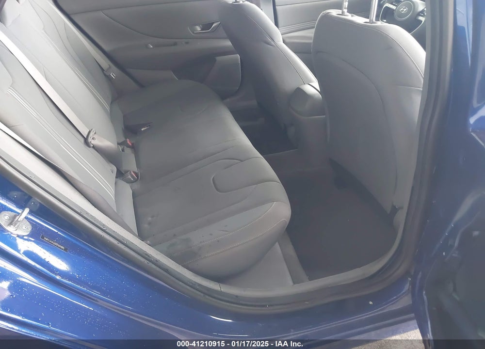 2023 HYUNDAI ELANTRA VIN: 5NPLS4AG0PH109890