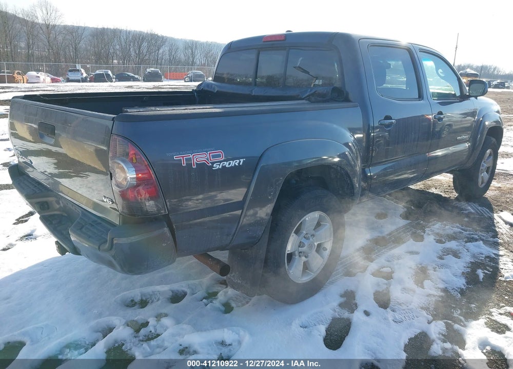 2011 TOYOTA TACOMA DOUBLE CAB VIN: 3TMLU4ENXBM061496