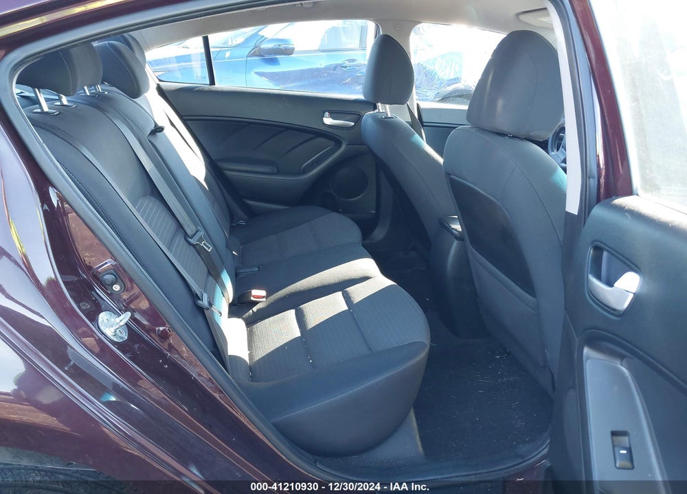 2018 KIA FORTE VIN: 3KPFL4A74JE264125
