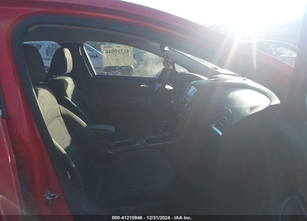 2017 CHEVROLET CRUZE VIN: 1G1BE5SM2H7269684