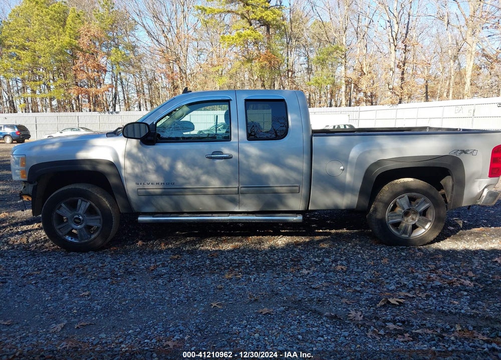 2013 CHEVROLET SILVERADO 1500 VIN: 1GCRKTE75DZ410013