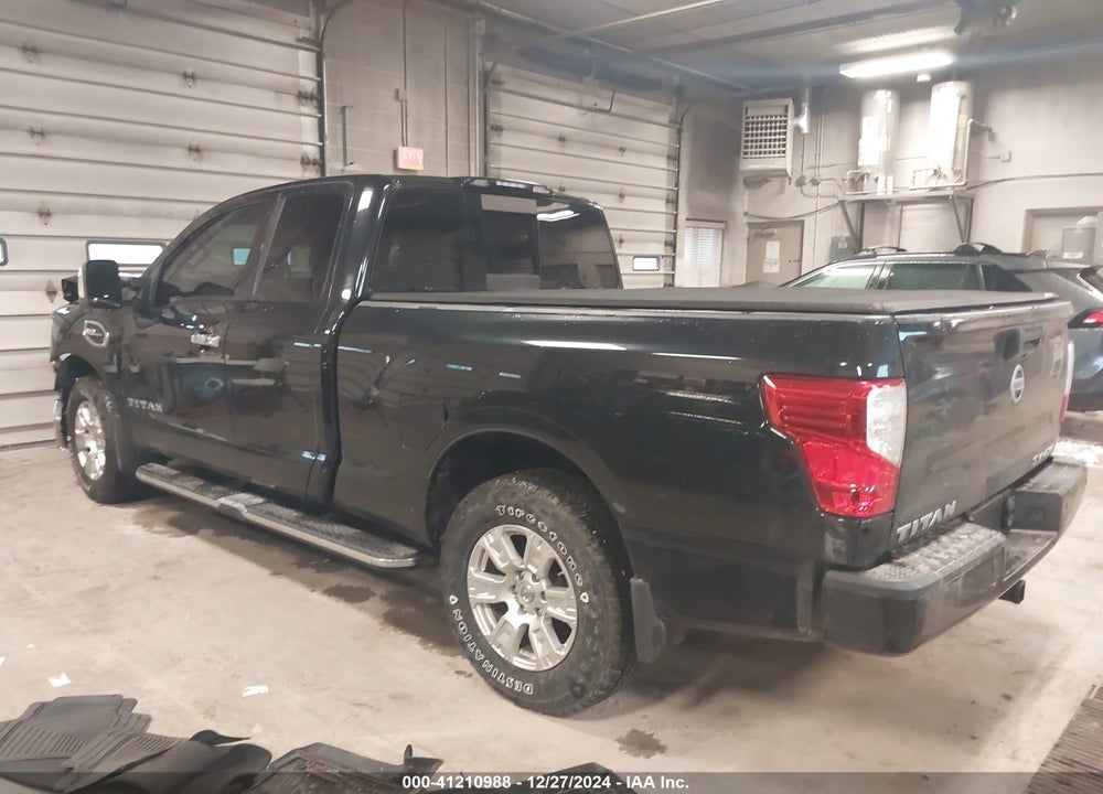 2017 NISSAN TITAN VIN: 1N6AA1C55HN569209