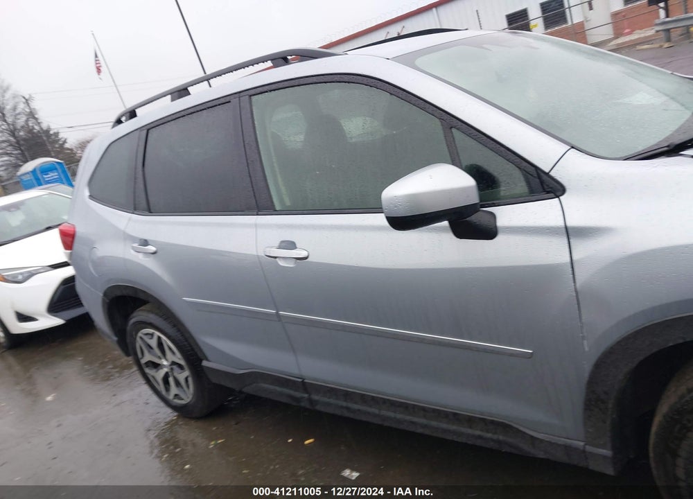 2023 SUBARU FORESTER PREMIUM VIN: JF2SKAEC9PH522750