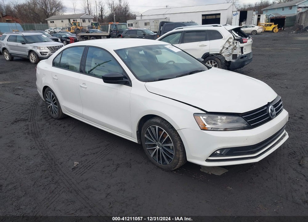 2017 VOLKSWAGEN JETTA 1.8T SPORT VIN: 3VWD17AJ4HM299318