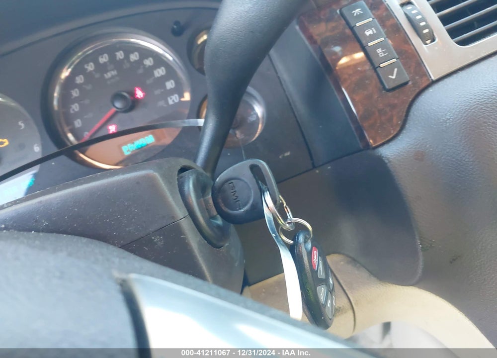 2007 GMC YUKON DENALI VIN: 1GKFK63897J323626