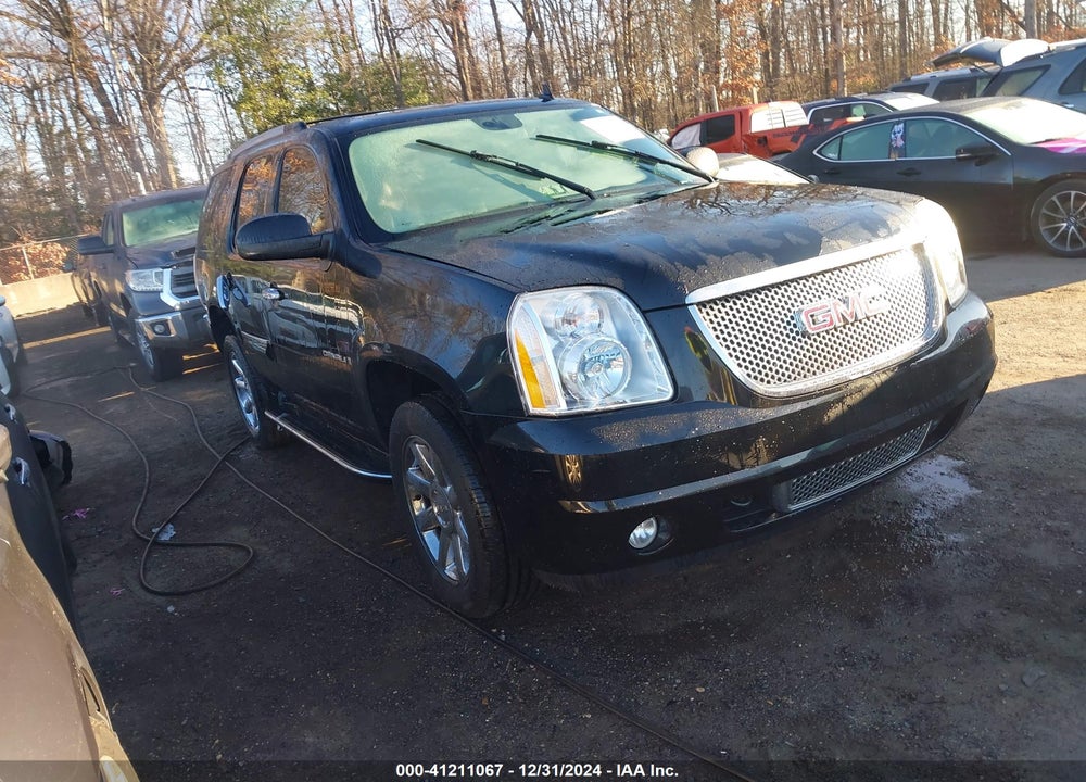 2007 GMC YUKON DENALI VIN: 1GKFK63897J323626