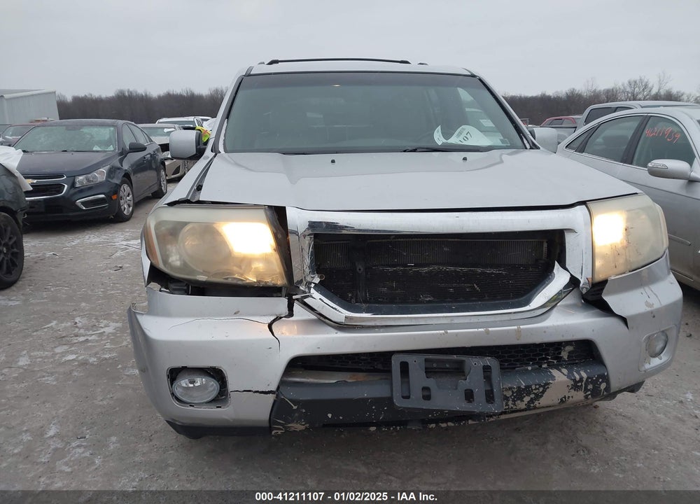 2011 HONDA PILOT EX-L VIN: 5FNYF4H50BB053553
