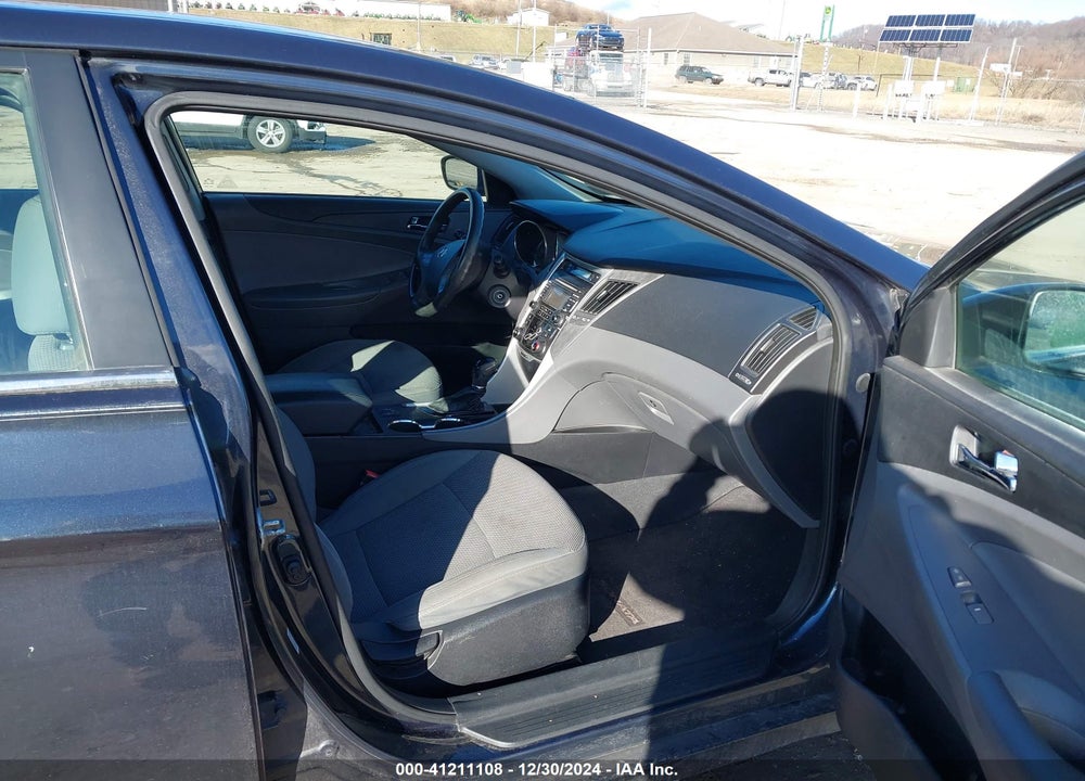 2013 HYUNDAI SONATA VIN: 5NPEB4AC8DH619762