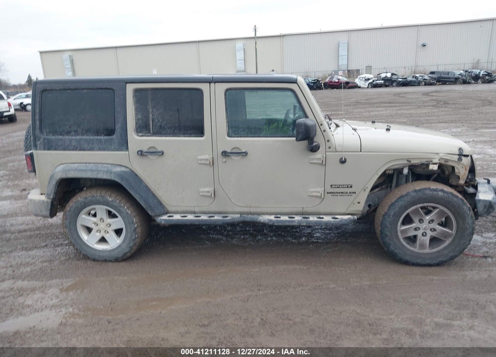 2017 JEEP WRANGLER UNLIMITED SPORT 4X4 VIN: 1C4BJWDG4HL724929