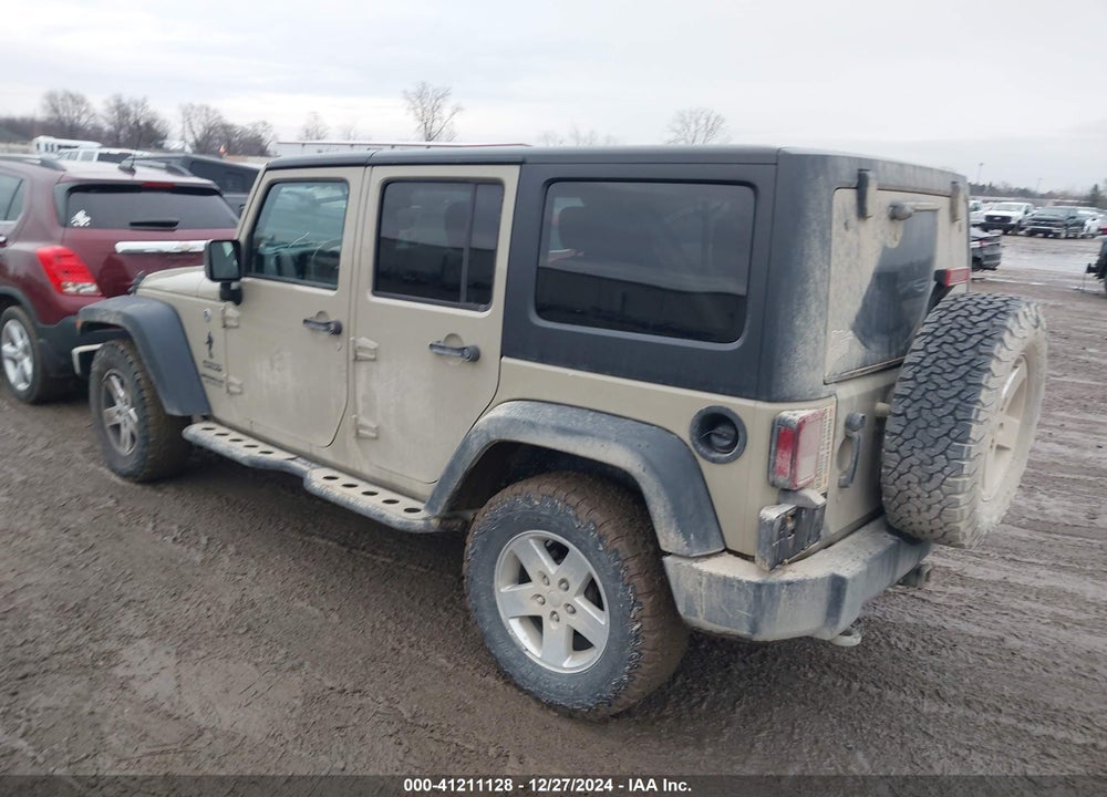 2017 JEEP WRANGLER UNLIMITED SPORT 4X4 VIN: 1C4BJWDG4HL724929