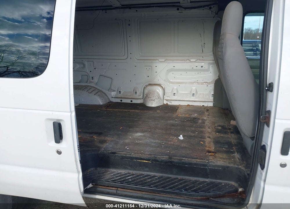 2011 FORD E-150 COMMERCIAL VIN: 1FTNE1EL5BDA40568