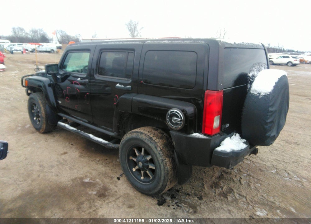 2007 HUMMER H3 SUV VIN: 5GTDN13EX78225465