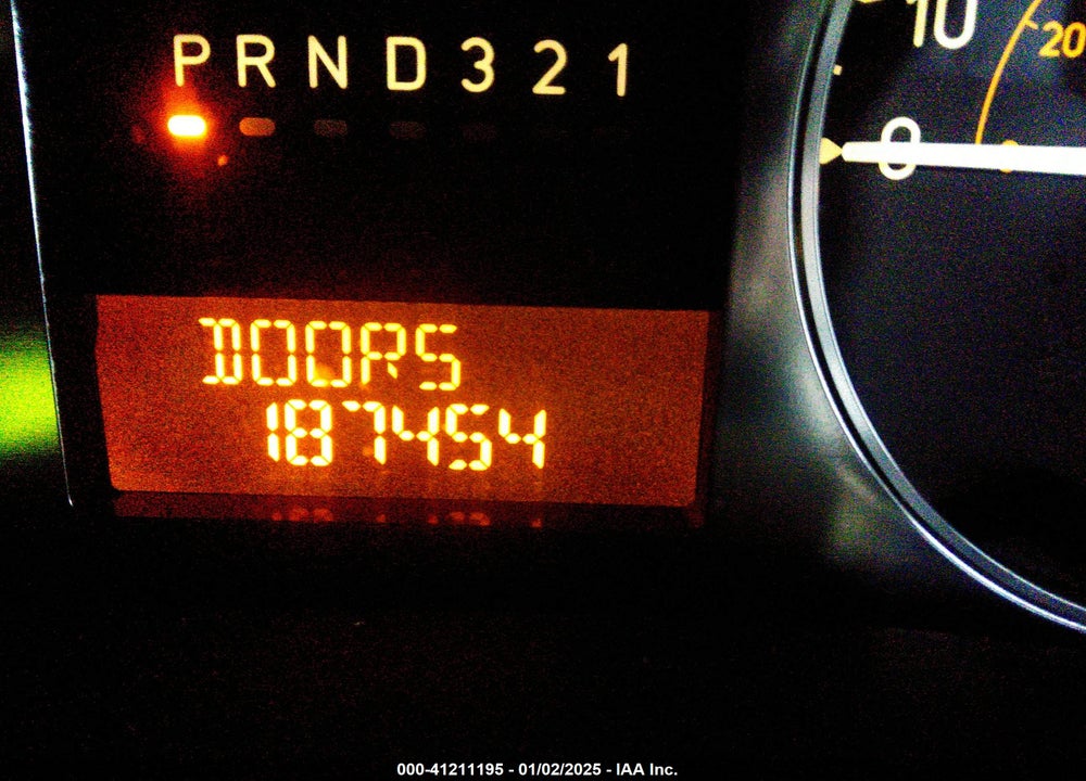 2007 HUMMER H3 SUV VIN: 5GTDN13EX78225465