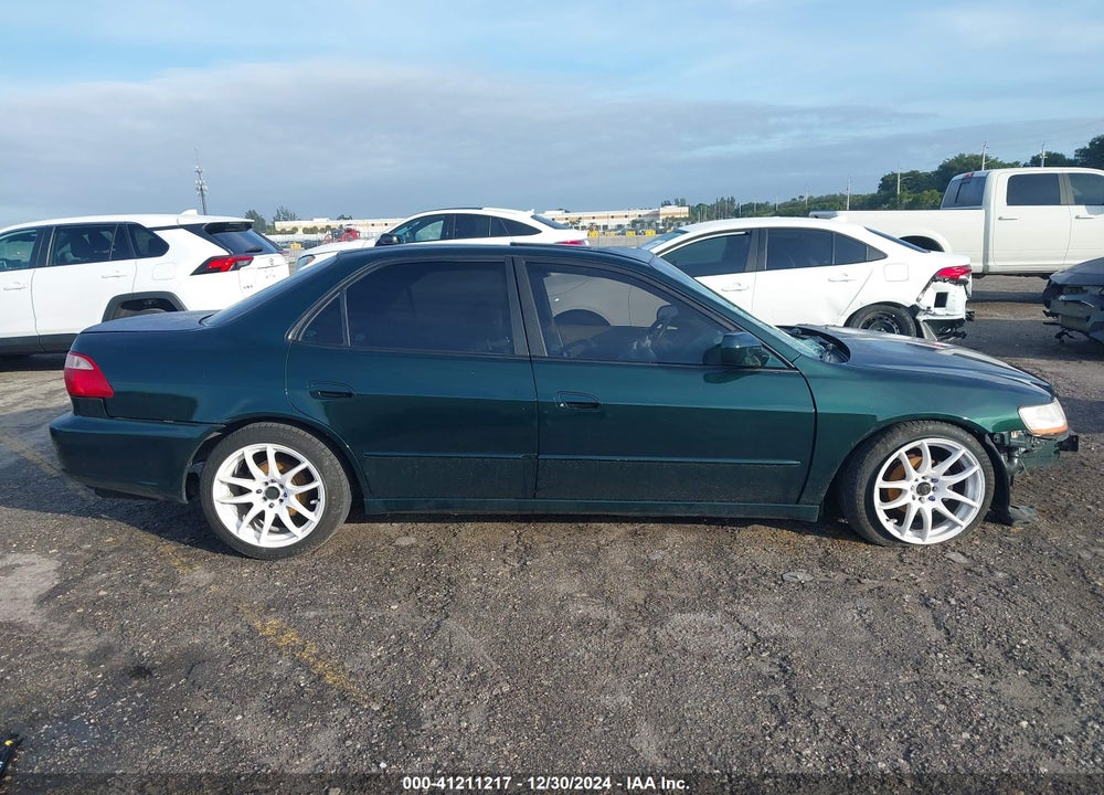 1999 HONDA ACCORD EX VIN: 1HGCG5659XA000142