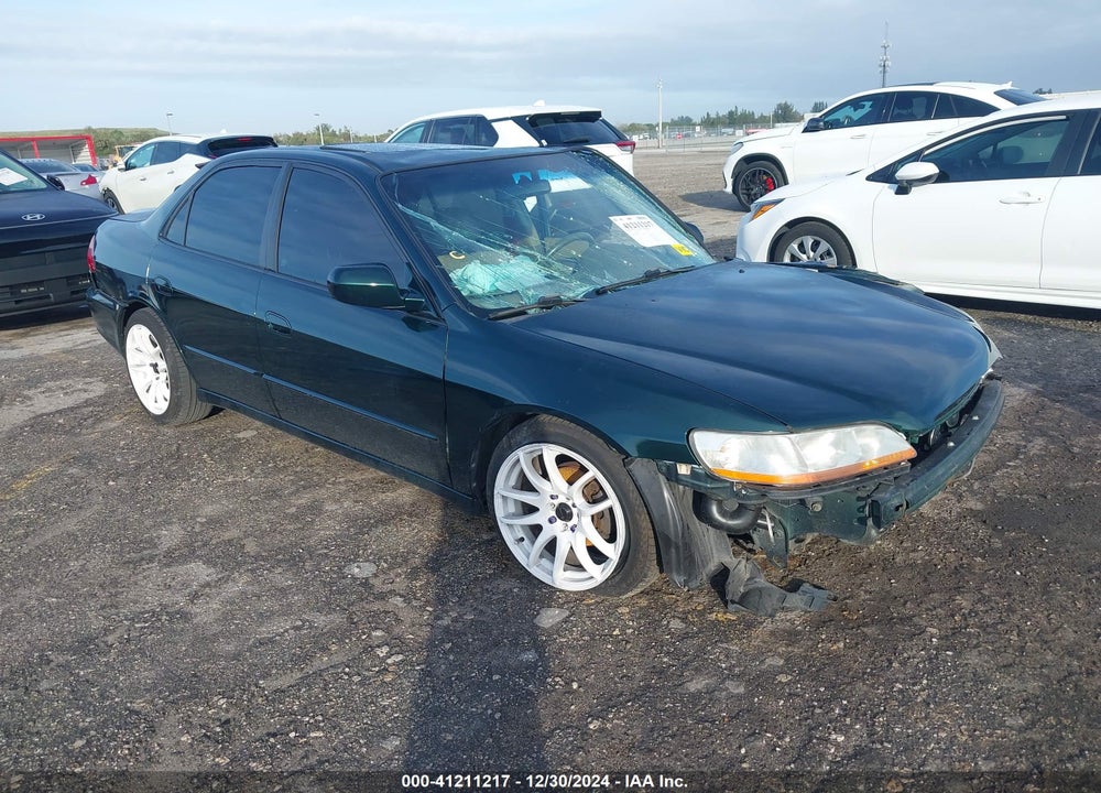 1999 HONDA ACCORD EX VIN: 1HGCG5659XA000142