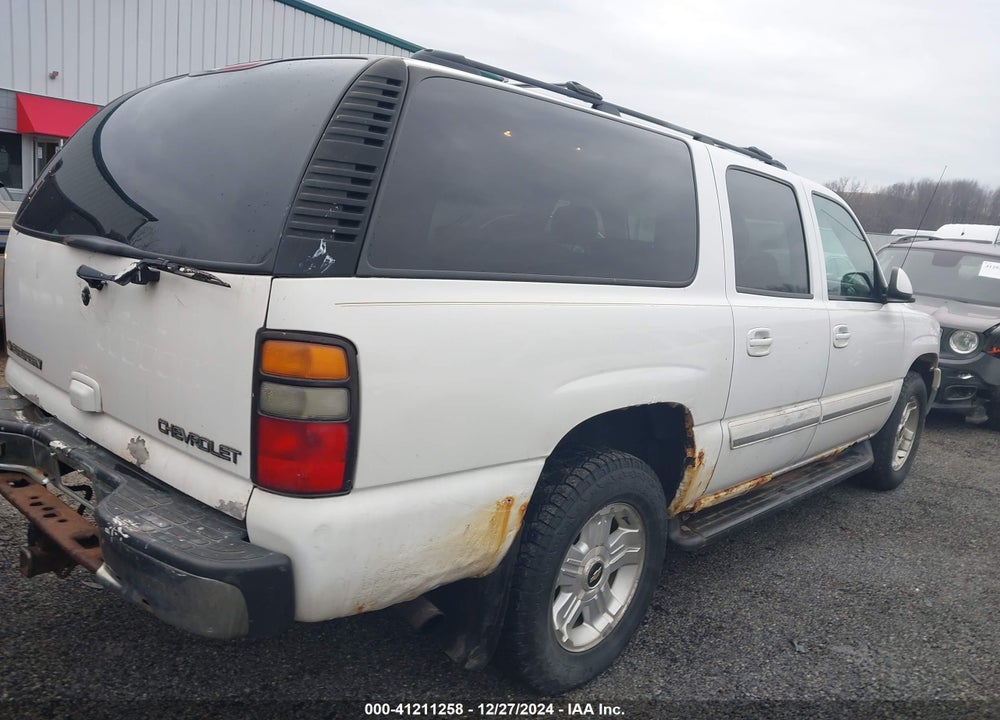 2005 CHEVROLET SUBURBAN 1500 LT VIN: 3GNFK16Z65G281621