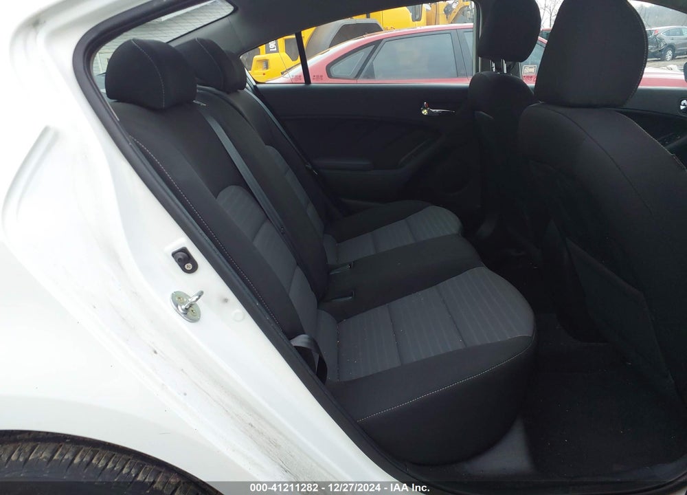 2017 KIA FORTE S VIN: 3KPFL4A72HE139327