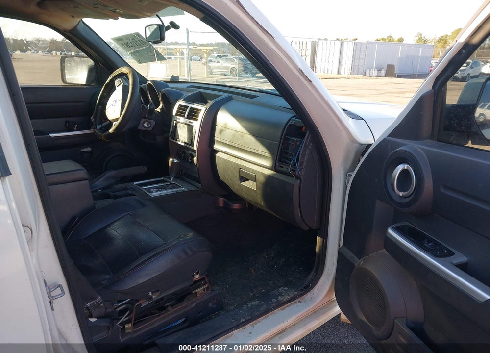 2008 DODGE NITRO SLT/RT VIN: 1D8GT58638W127878