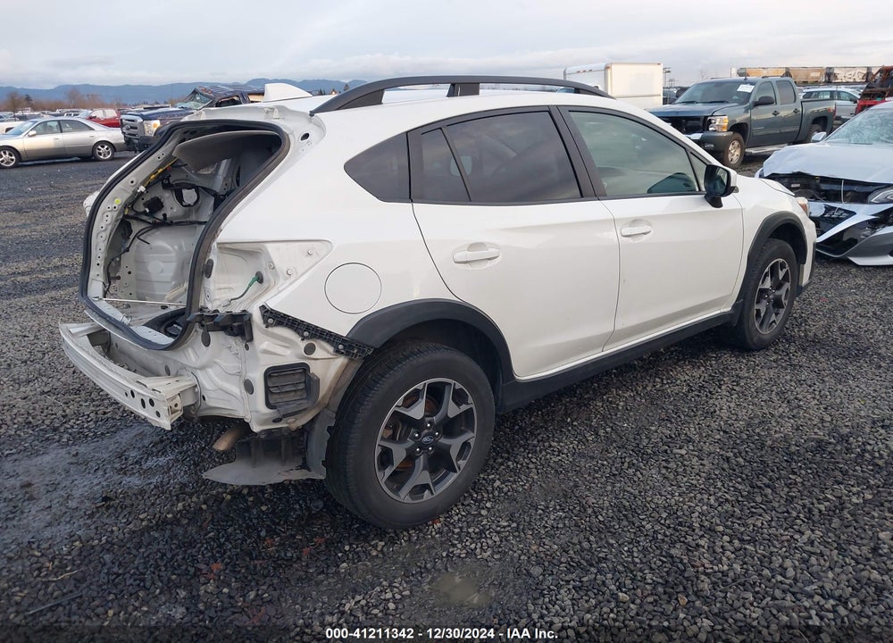 2020 SUBARU CROSSTREK PREMIUM VIN: JF2GTAPC1L8243478